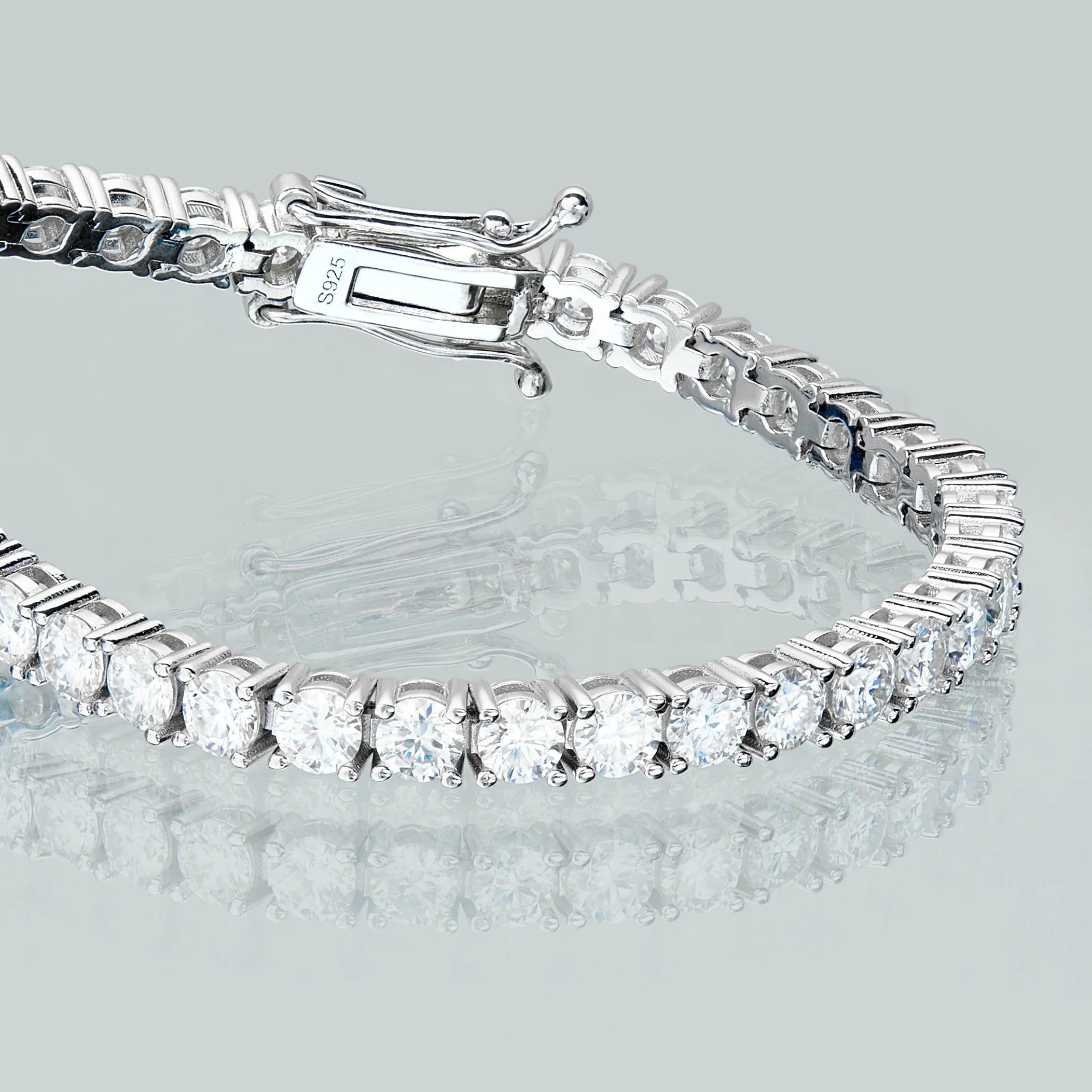 Muur Atelier Moissanite Tennis Bracelet Silver